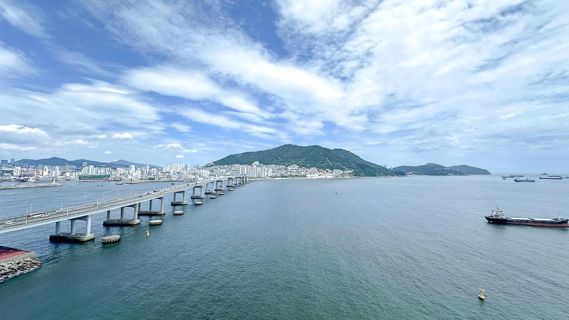The First Ocean Songdo Apartment Busan