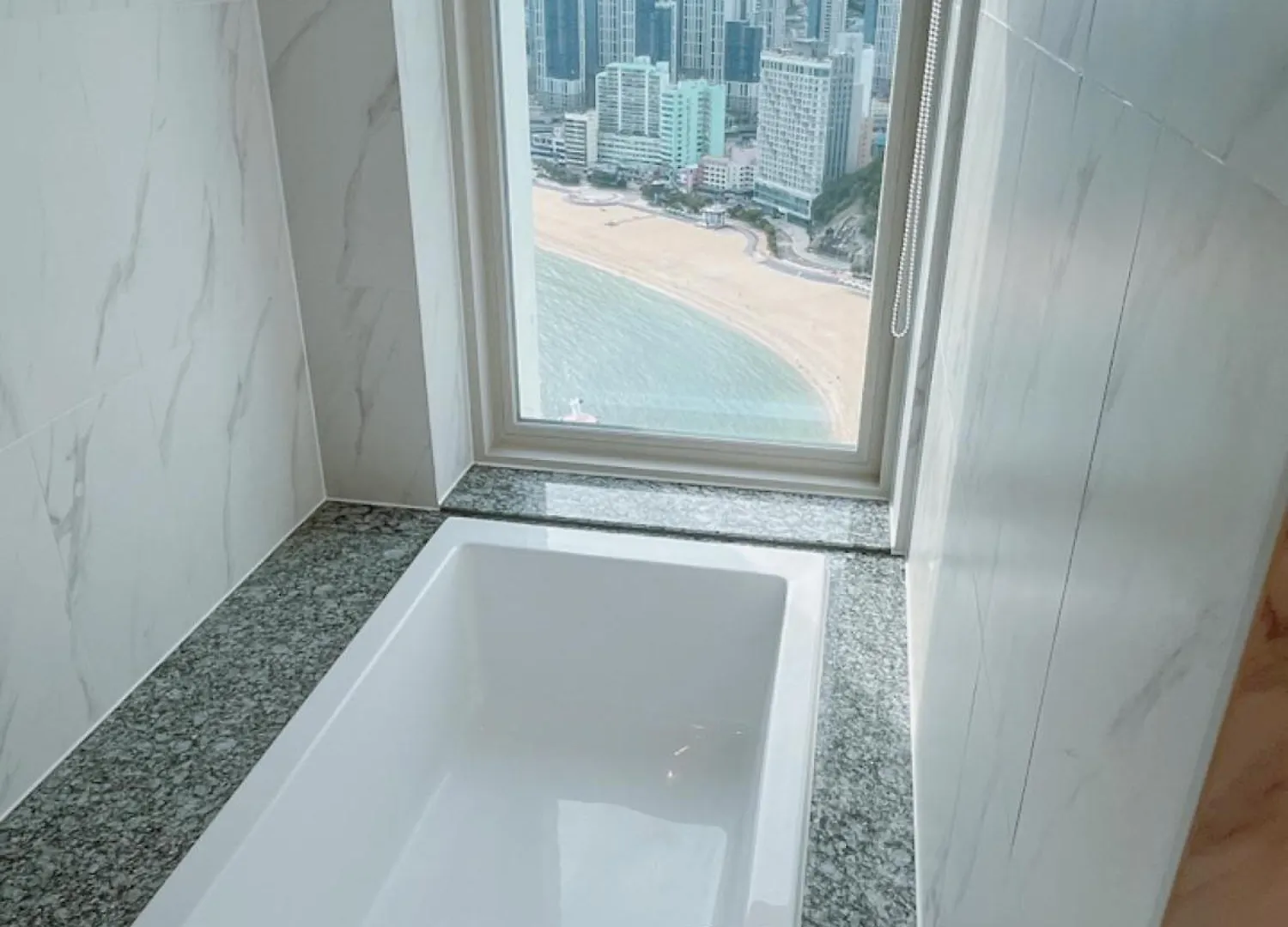 דירות בוסאן The First Ocean Songdo 0*,