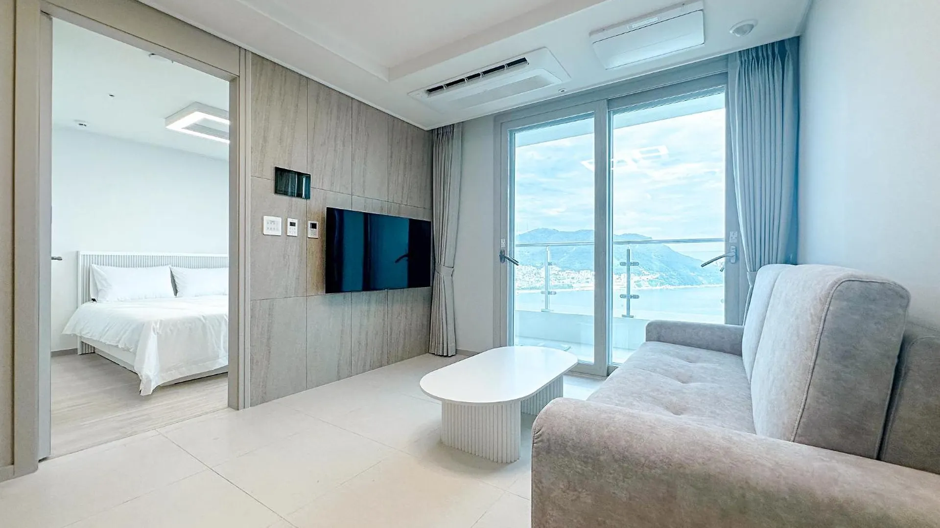 דירות בוסאן The First Ocean Songdo 0*,