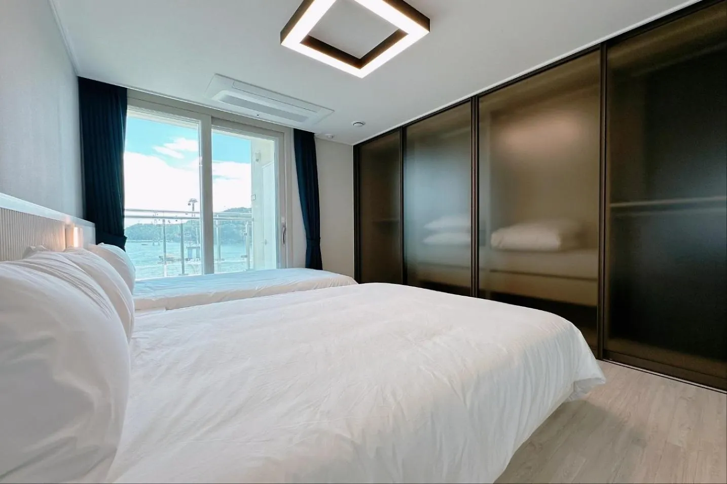 The First Ocean Songdo Apartman Puszan