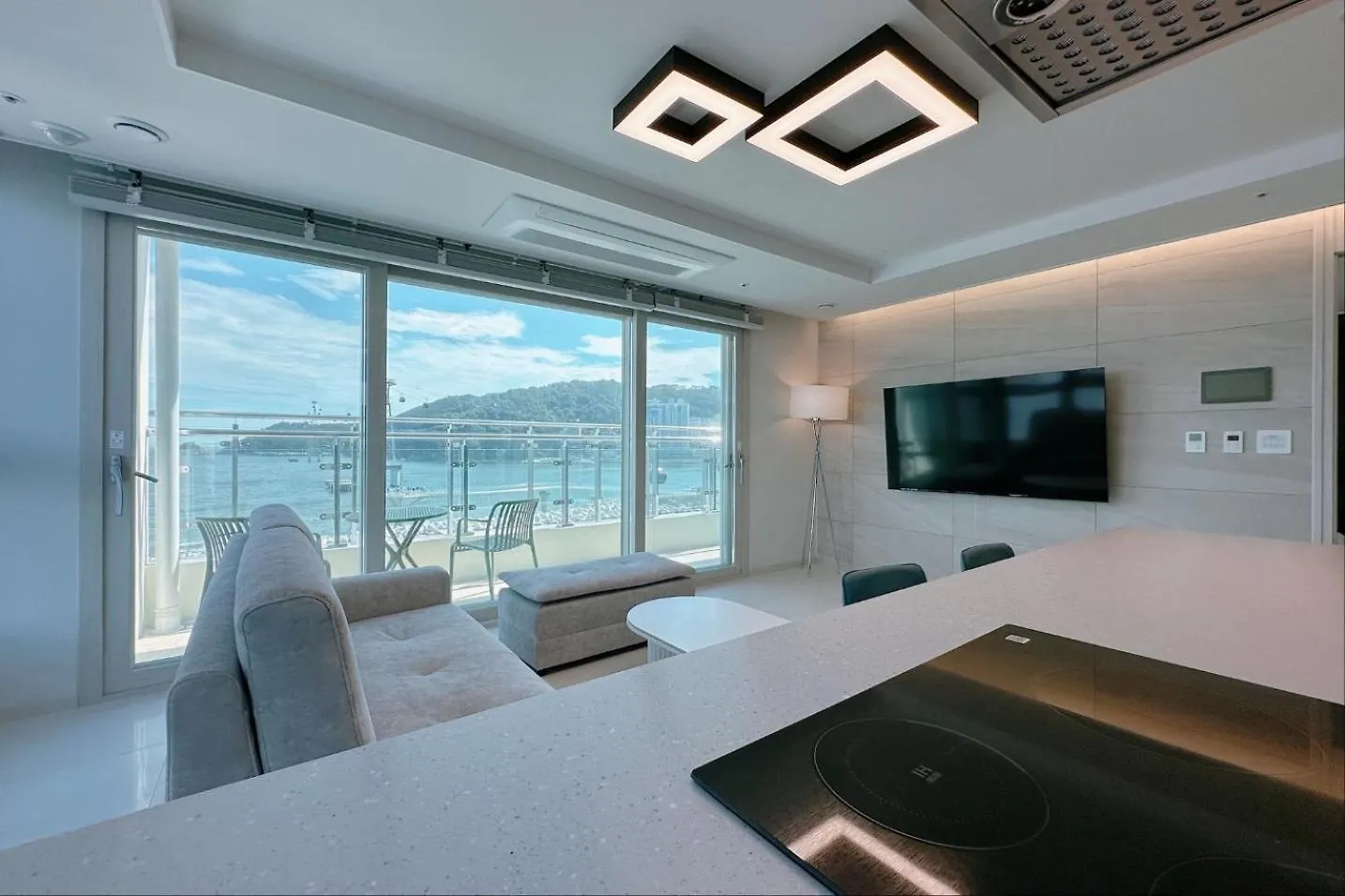 The First Ocean Songdo Apartment Busan