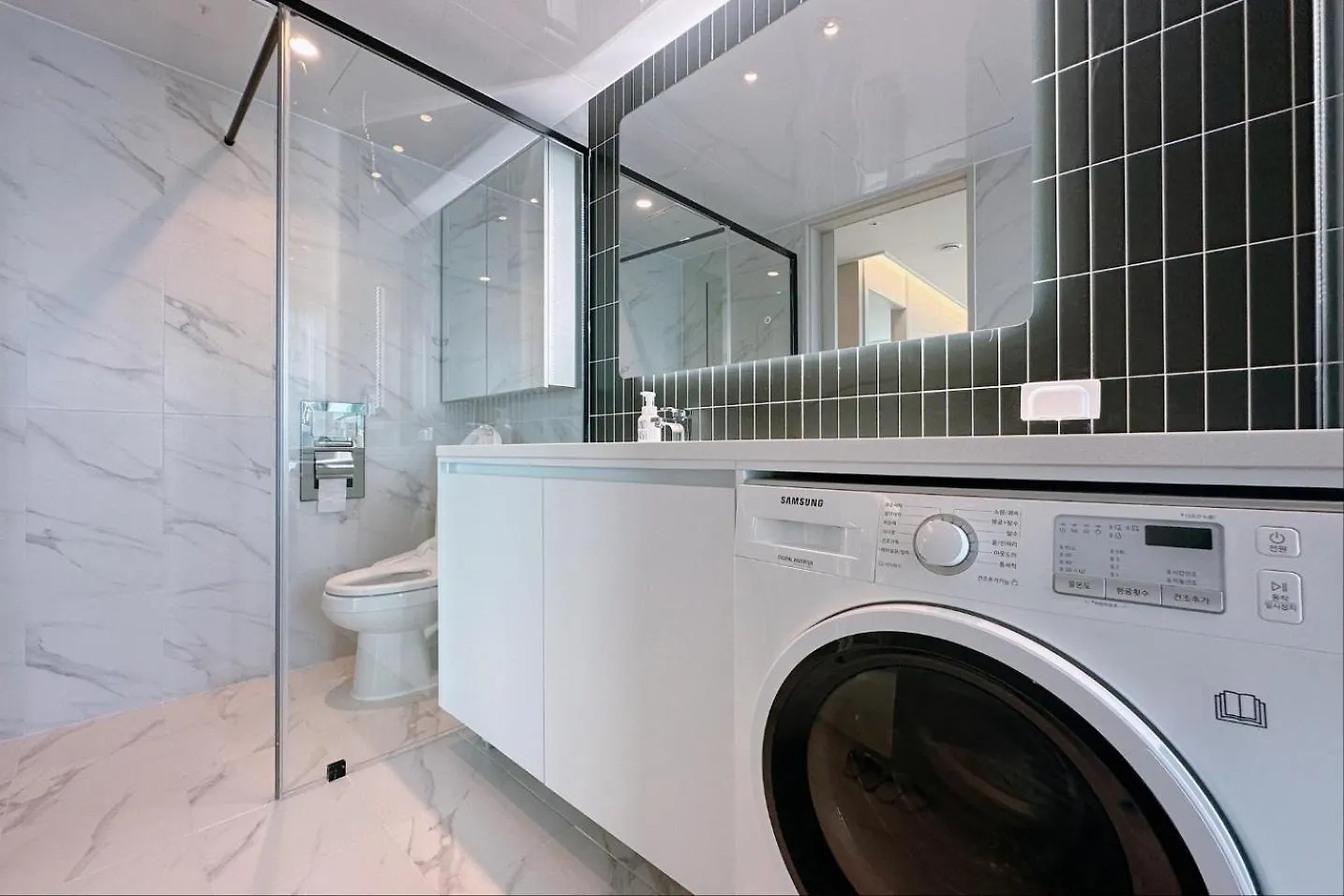 The First Ocean Songdo Apartment Busan