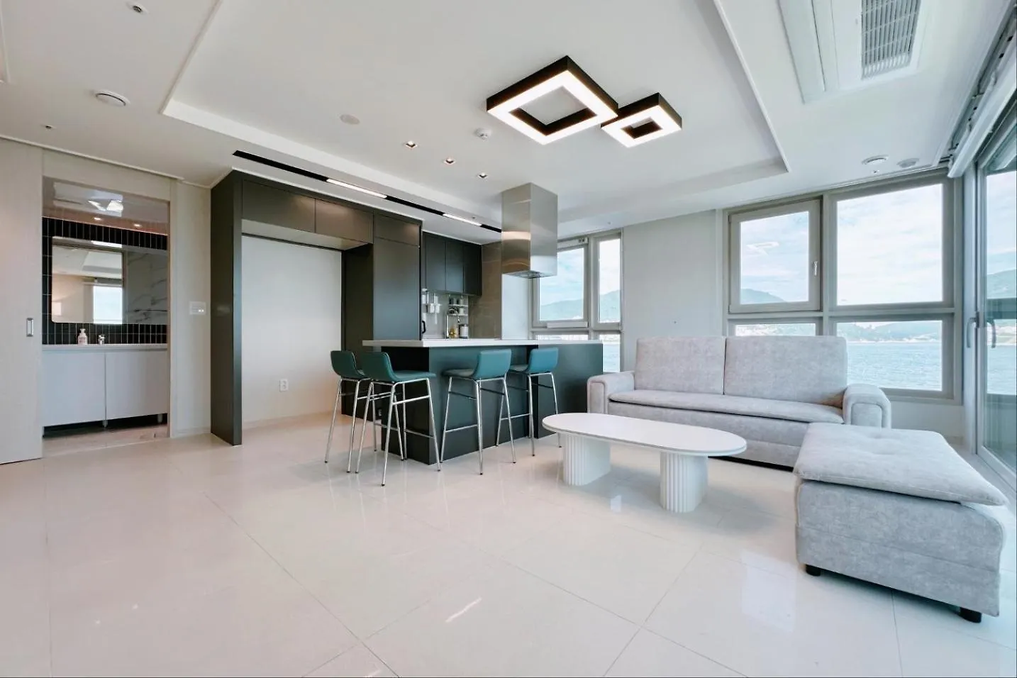 The First Ocean Songdo Apartment Busan