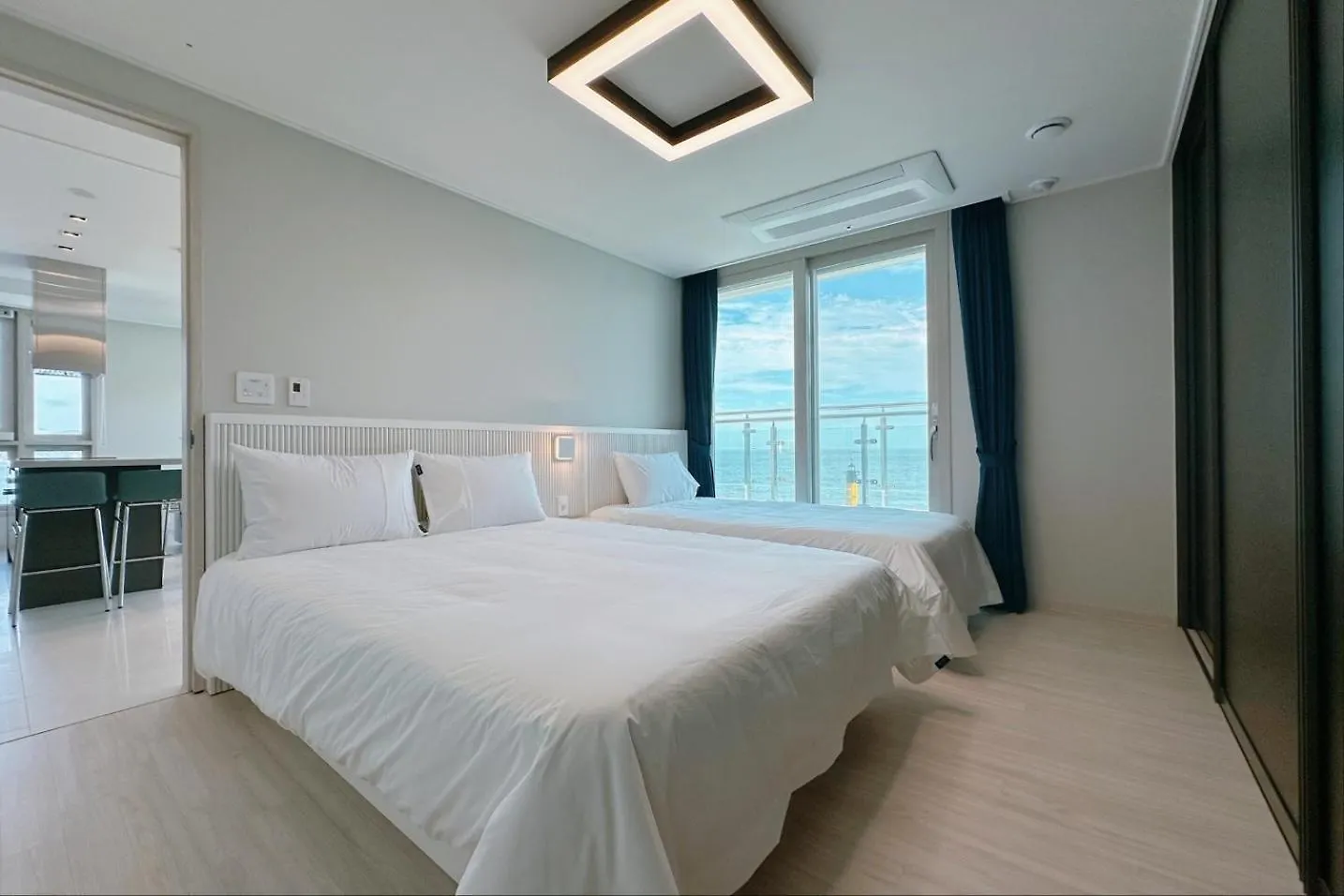The First Ocean Songdo Apartman Puszan