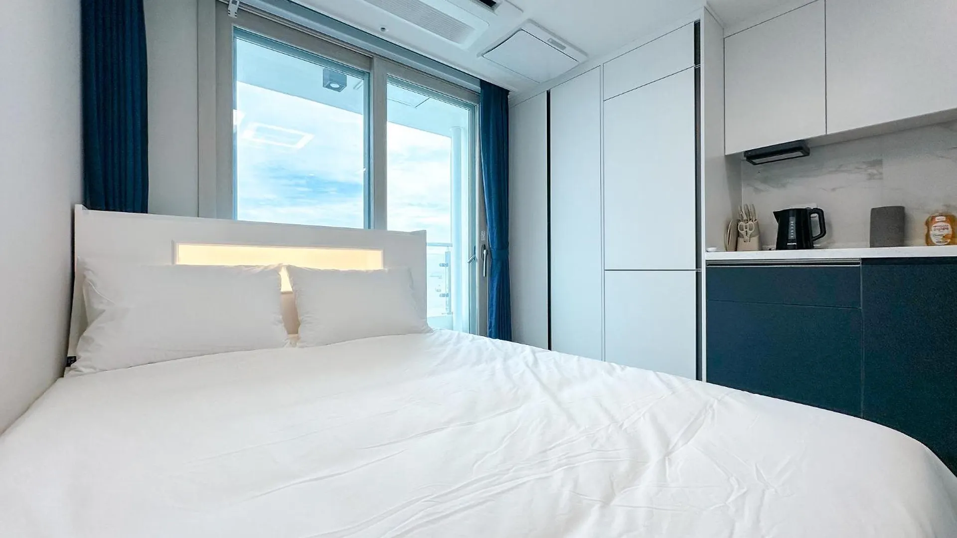 The First Ocean Songdo Apartment Busan