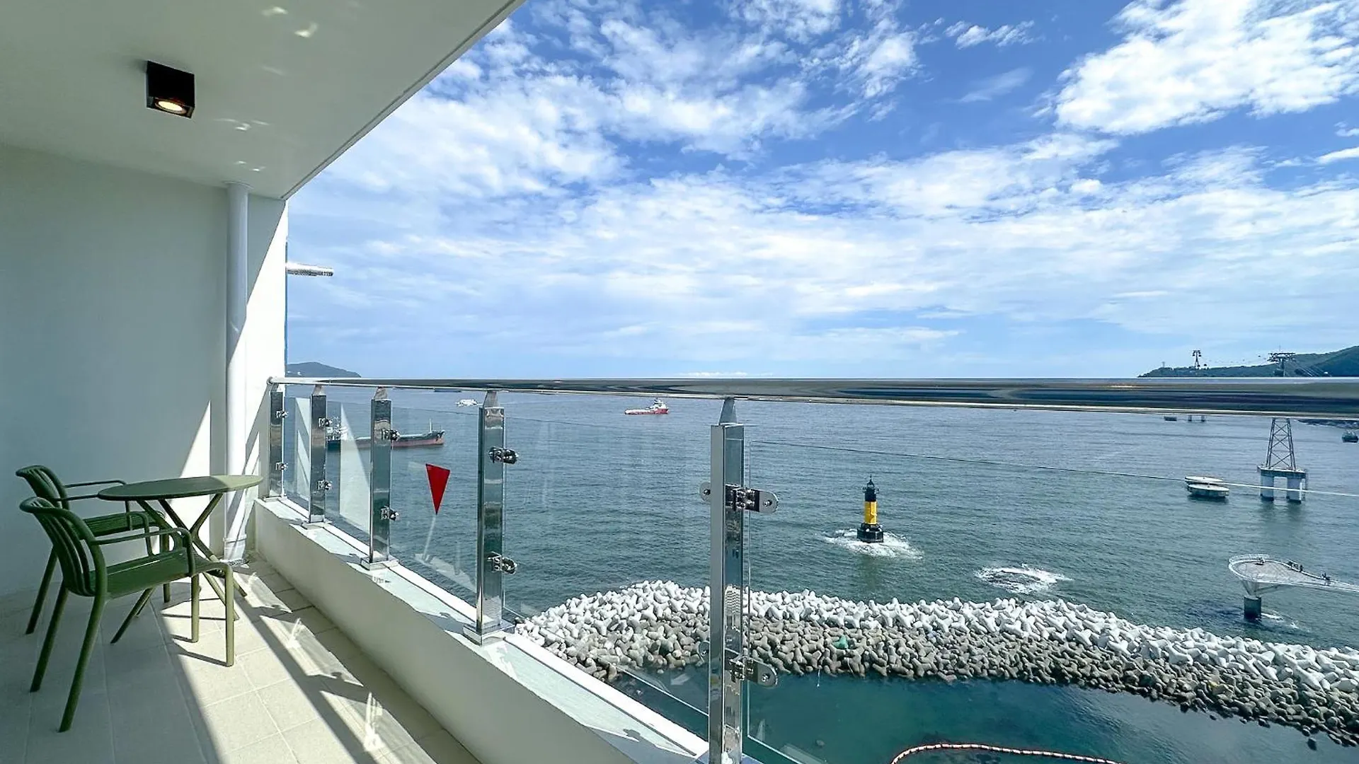 The First Ocean Songdo Apartment Busan