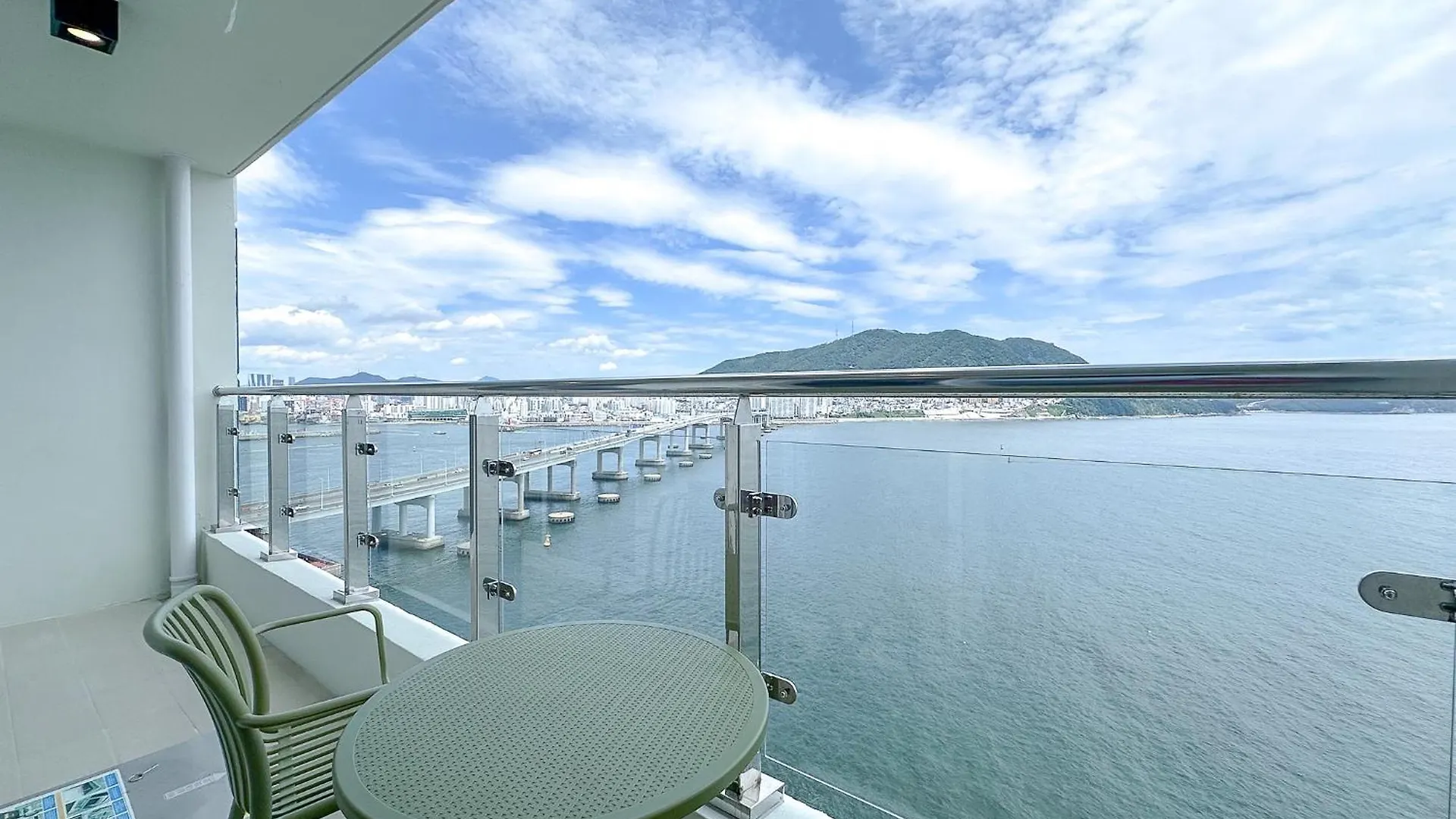 The First Ocean Songdo Apartment Busan