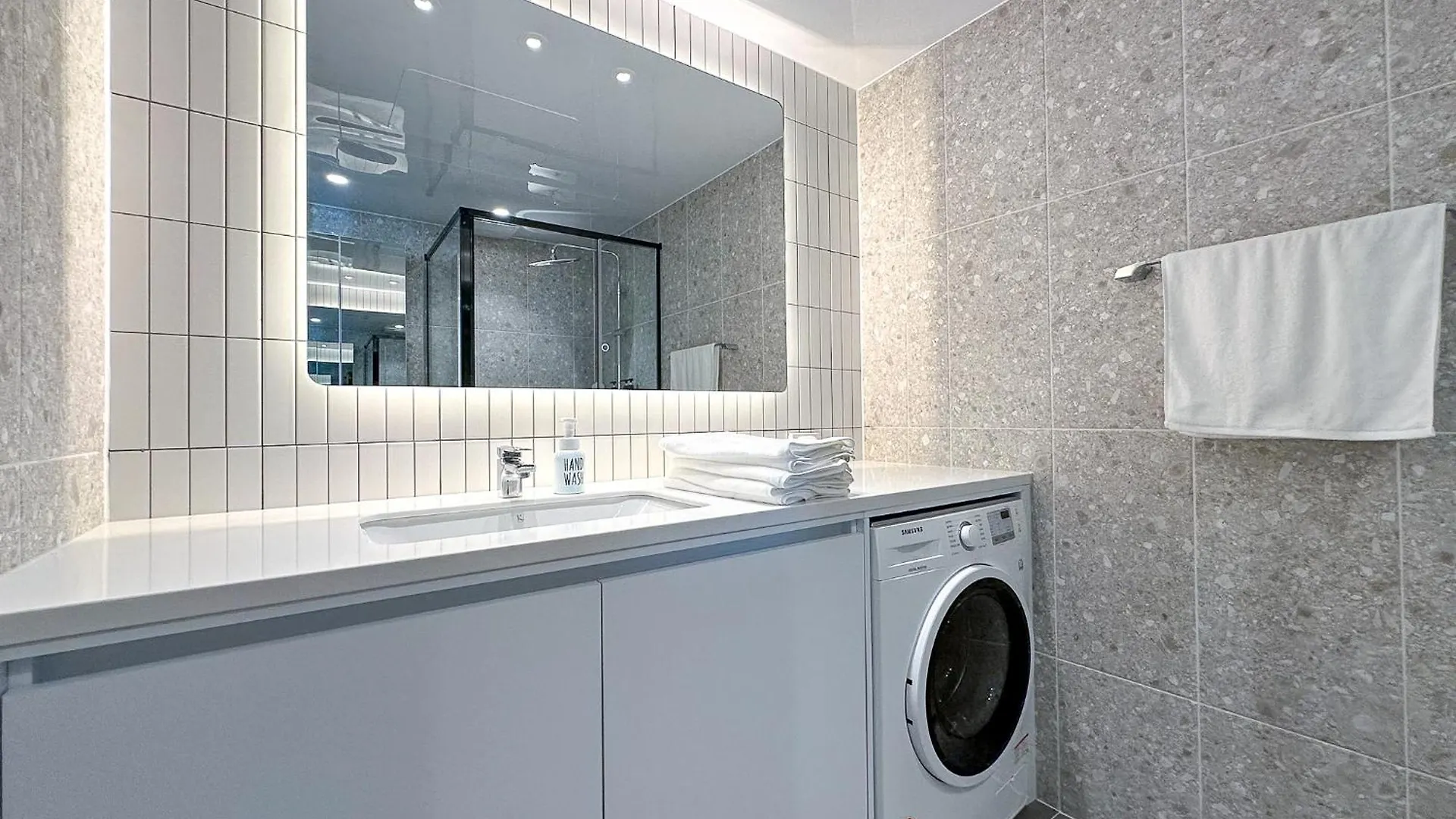 The First Ocean Songdo Apartment Busan